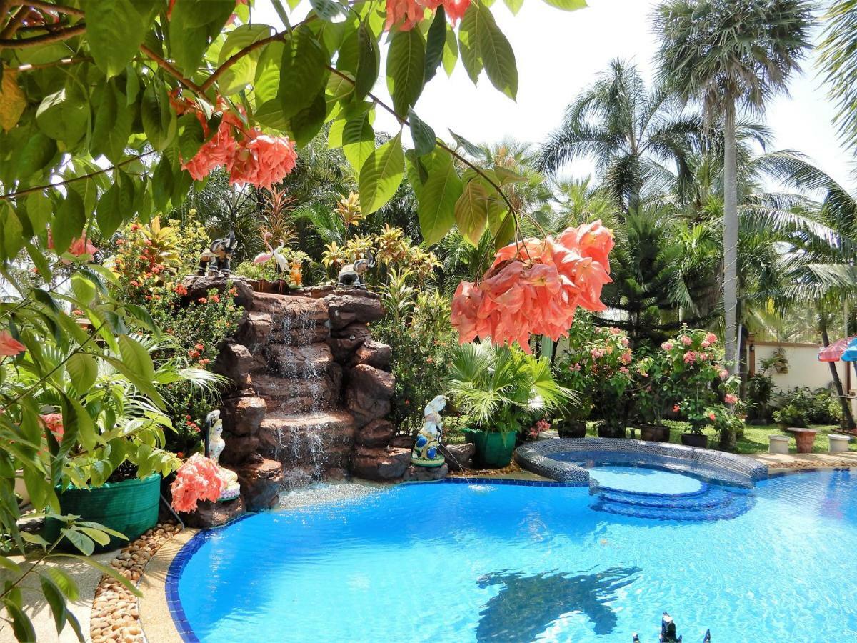 Relaxing Palm Pool Villa And Tropical Garden Bang Lamung Luaran gambar